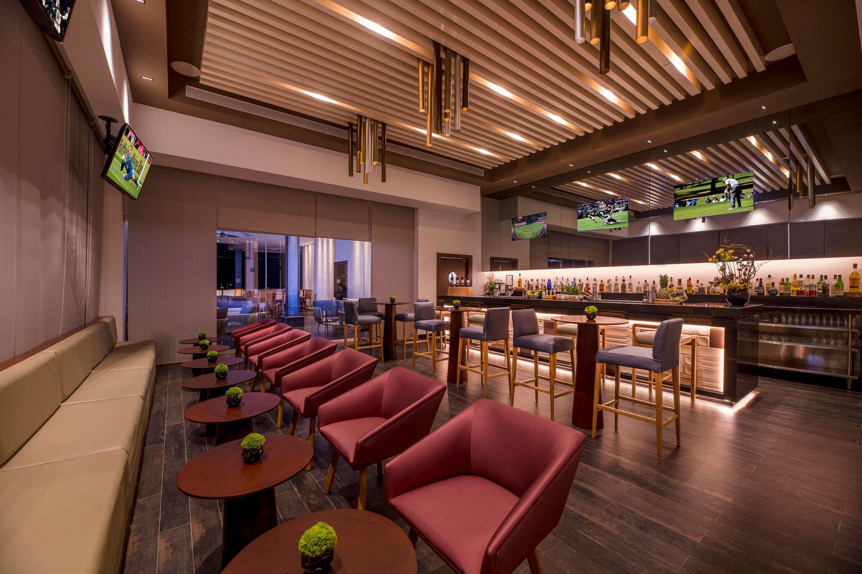 Haven Riviera Cancun (Adults Only) Alfredo V. Bonfil Exterior foto The lounge at the airport