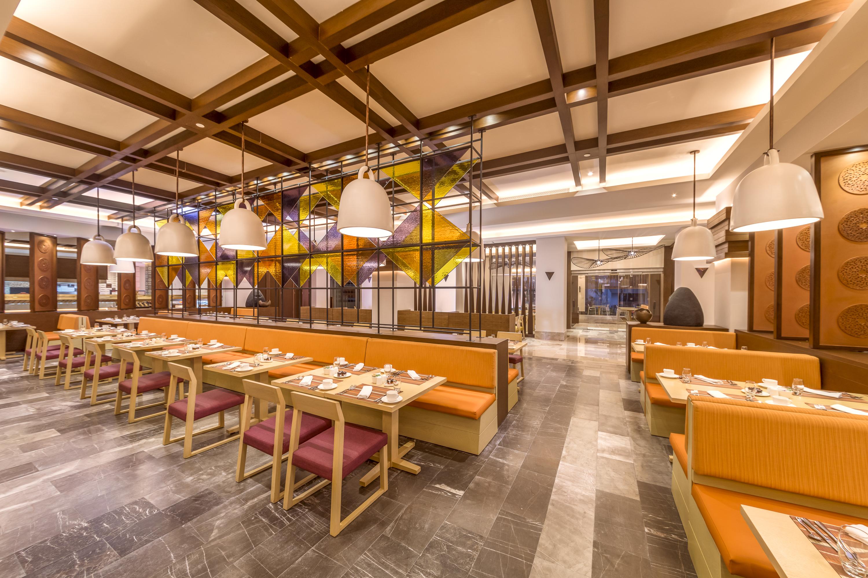 Haven Riviera Cancun (Adults Only) Alfredo V. Bonfil Exterior foto The interior of a typical buffet restaurant