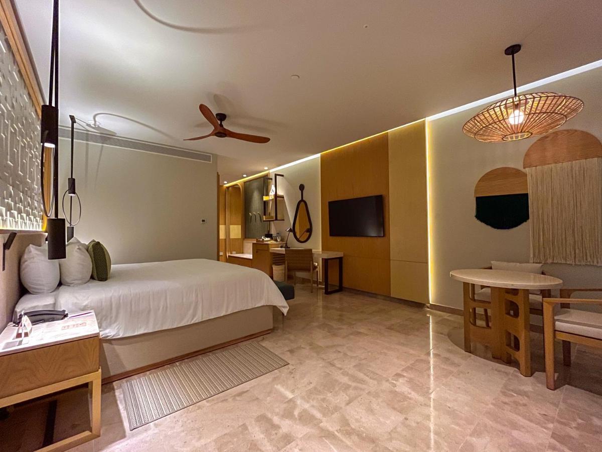 Haven Riviera Cancun (Adults Only) Alfredo V. Bonfil Exterior foto Junior Suite at the Grand at Moon Palace
