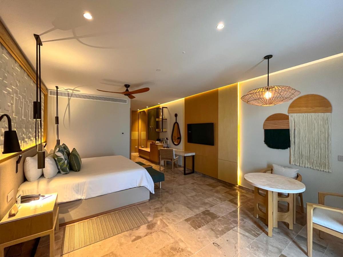 Haven Riviera Cancun (Adults Only) Alfredo V. Bonfil Exterior foto Junior Suite at the Grand at Moon Palace, Cancun